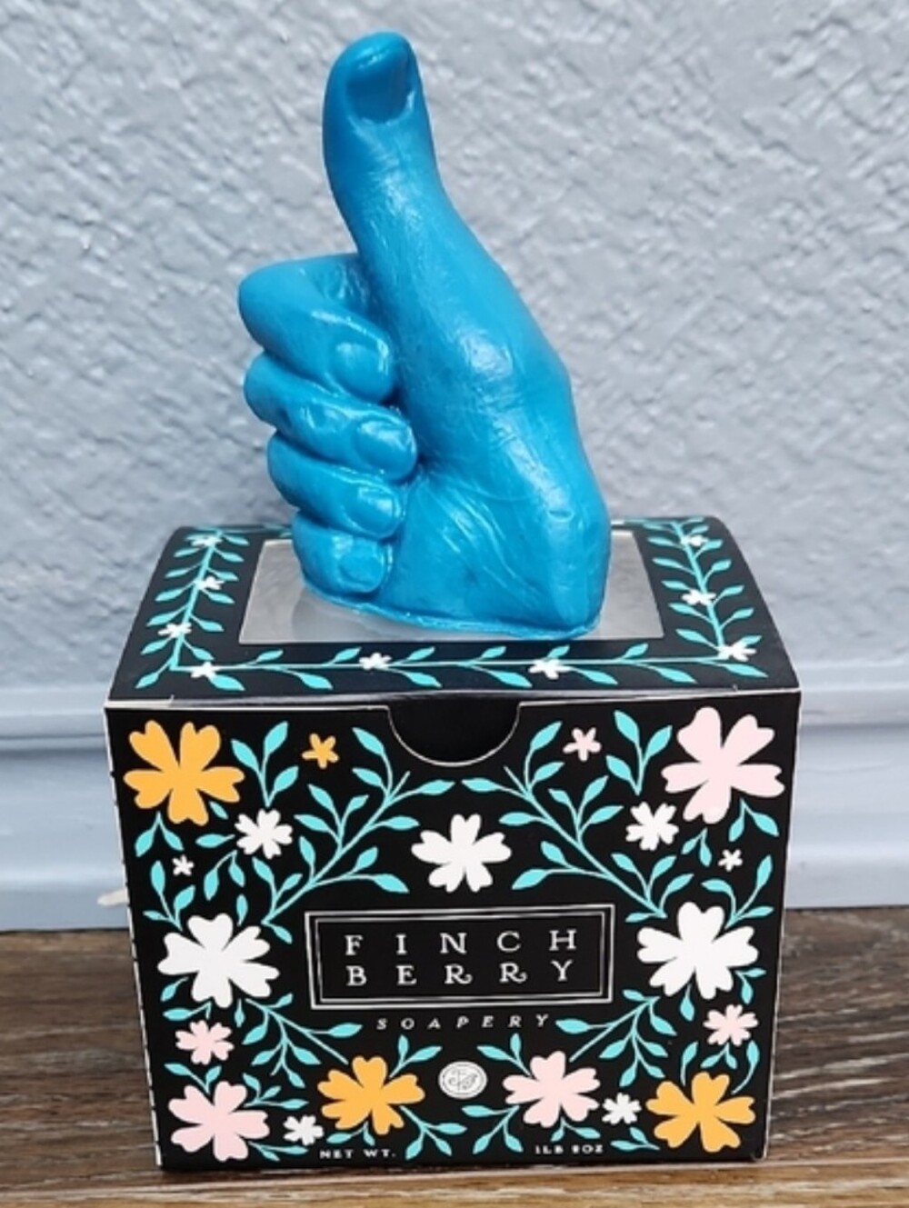 NIB Finchberry Artisan Hand Soap Blue Thumbs Up Vegan